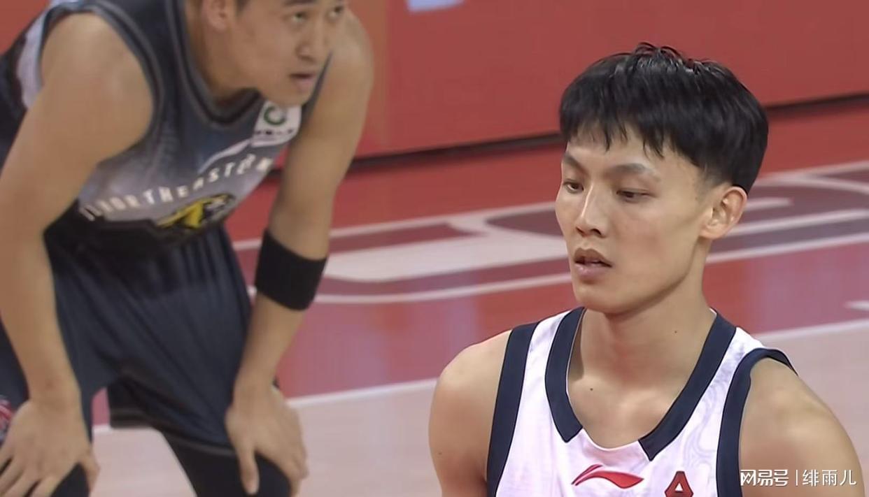 奇异果体育app-朱芳雨赌对了!CBA“暴力双锋线”驰援杜锋,广东队总决赛稳了!
